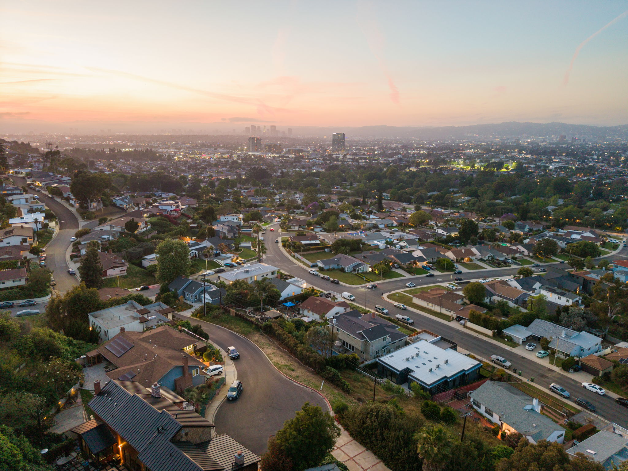 5261 Weatherford Dr, Los Angeles, CA 90008